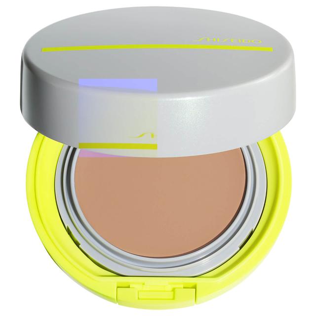 Shiseido Sports BB Compact 12g (Various Shades) - Medium/Dark on Productcaster.