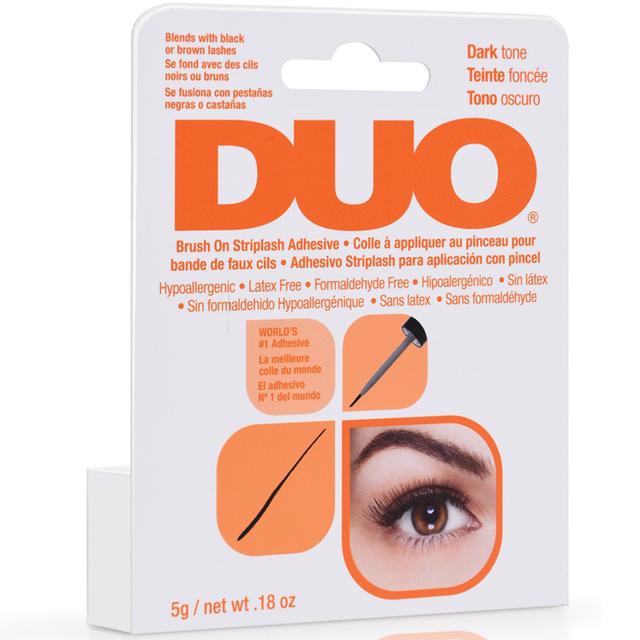 Duo Brush on Striplash Adhesive Dark 5g on Productcaster.