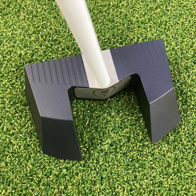 L.A.B Golf Mezz 1 Max Broomstick Golf Putter - Used on Productcaster.