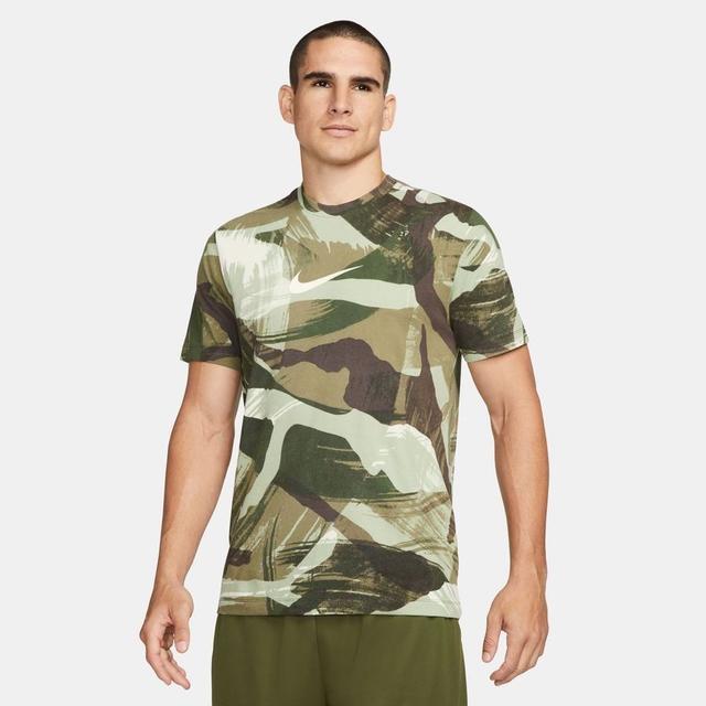 Nike Training T-shirt Dri-fit Camo - Green, size Medium on Productcaster.