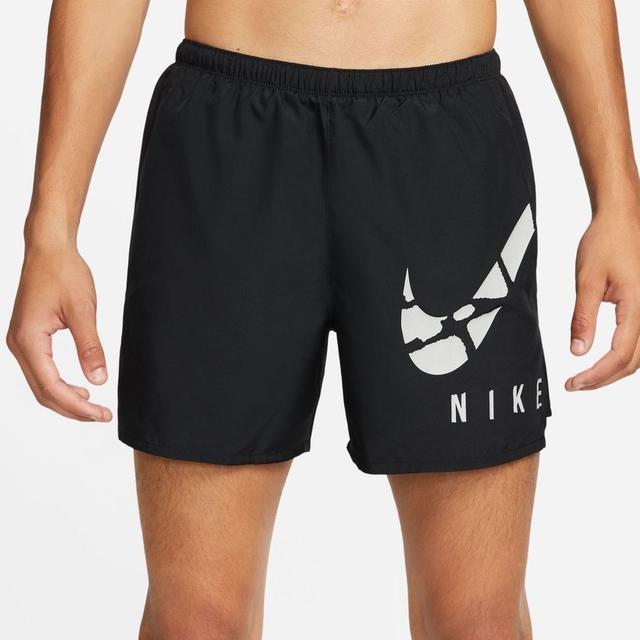 Nike Shorts Dri-fit Challenger Run Division - Black/reflect Silver, size Medium on Productcaster.