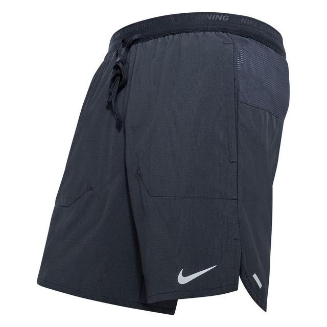 Nike Shortsit Dri-fit Stride - Musta/hopea, koko Small on Productcaster.