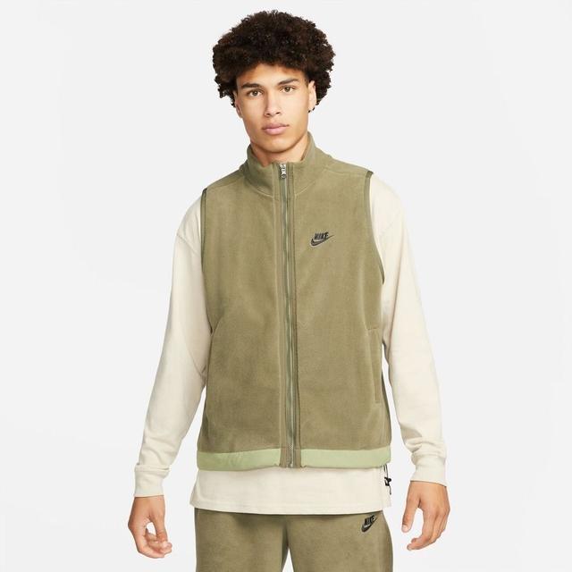 Nike Vest Club+ Fleece Winterized - Medium Olive/Black, size Large on Productcaster.