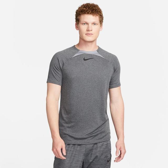 Nike Training T-shirt Dri-fit Academy - Cool Grey/black, size Small on Productcaster.