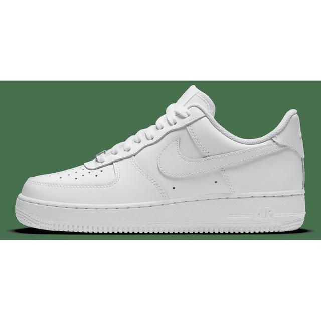 Nike Air Force 1 '07 Women's Shoes WHITE/WHITE-WHITE-WHITE, koko 37½ on Productcaster.