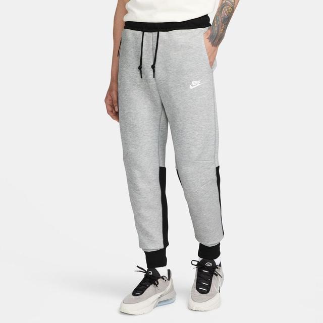 Nike Trainingsbroek Nsw Tech Fleece 2023 - Grijs/zwart/wit, maat Medium on Productcaster.