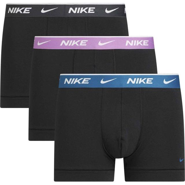 Nike Trunks 3-pack - Black/fuchsia/blue, size Small on Productcaster.