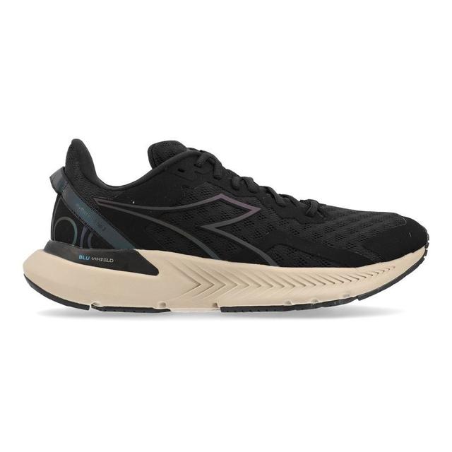 Diadora Running Shoe Mythos Blushield Volo Hip 3 - Black/beige, size 45 on Productcaster.