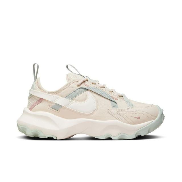 Nike Sneaker Tc 7900 - Beige/white Woman, size 40½ on Productcaster.