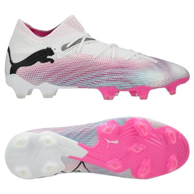 PUMA Future 7 Ultimate FG/AG Phenomenal — PUMA Weiß/PUMA Schwarz/Giftrosa Damen - ['Rasen (FG)', 'Kunstrasen (AG)'], Größe ['36 on Productcaster.