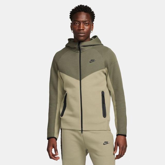 Nike Hættetrøje NSW Tech Fleece 23/24 FZ Windrunner - Grøn/Sort, størrelse Medium on Productcaster.