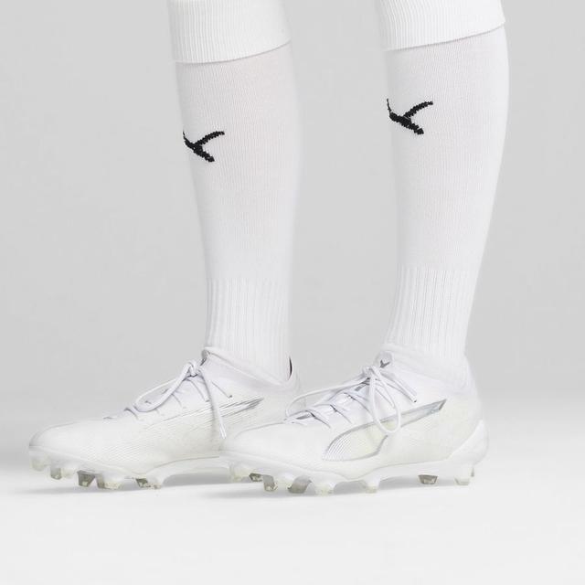 PUMA Ultra 5 Ultimate Fg White Pack - PUMA White Pre-order, size 38½ on Productcaster.