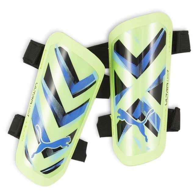 PUMA Shin Pads Ultra Light Strap Lights Out - Fizzy Apple/bluemazing, size Small on Productcaster.