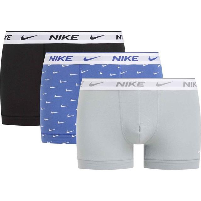 Nike Trunks Everyday Cotton Stretch 3-pack - Astronomy Blue/light Pumice/black, size Small on Productcaster.