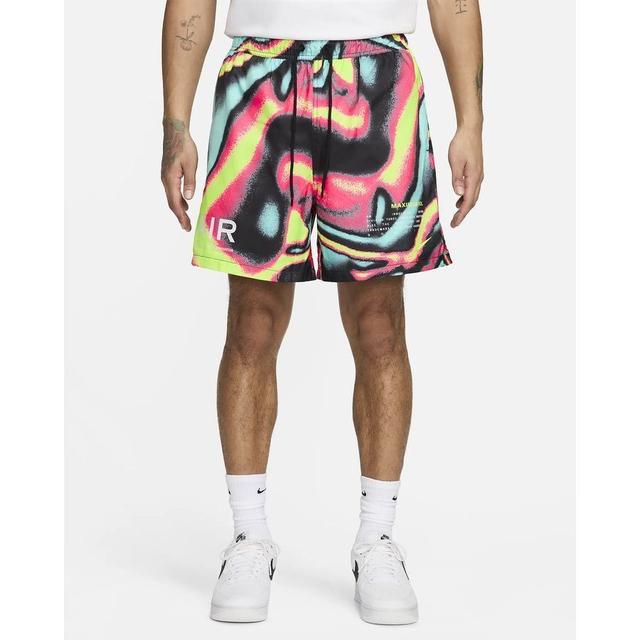 Nike Club Men's Flow Shorts HOT PUNCH, Größe Small on Productcaster.