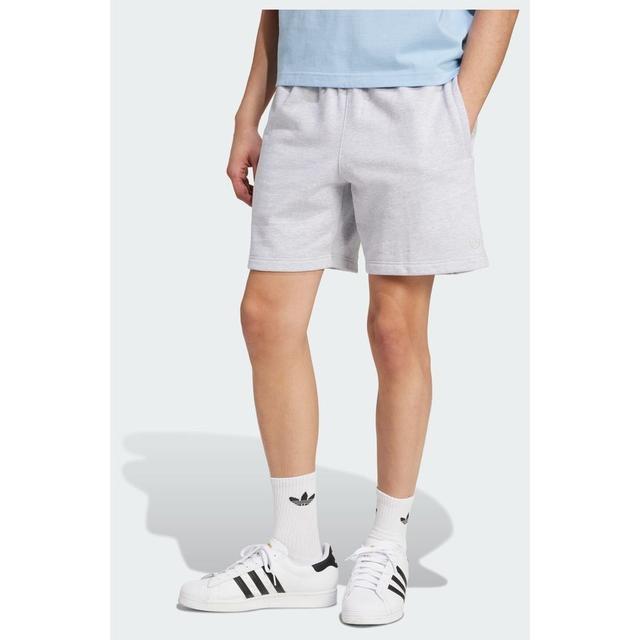 adidas Original Premium Essentials Shorts, Größe Small on Productcaster.