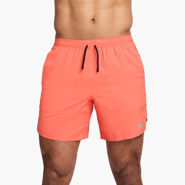 Nike Shorts Dri-fit Stride - Orange/reflect Silver, size Medium on Productcaster.