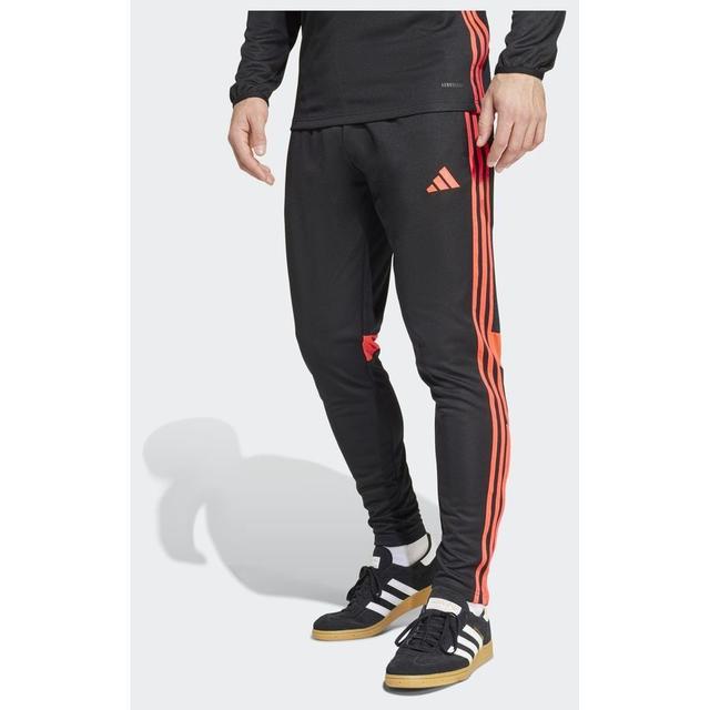 adidas Tiro 25 Essentials Training Pants, størrelse Small on Productcaster.