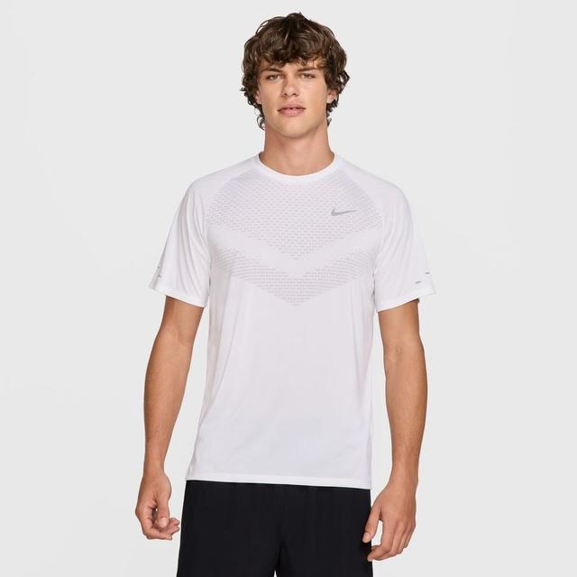 Nike Running T-shirt Dri-fit Adv Stride - White/reflect Silver, size X-Large on Productcaster.