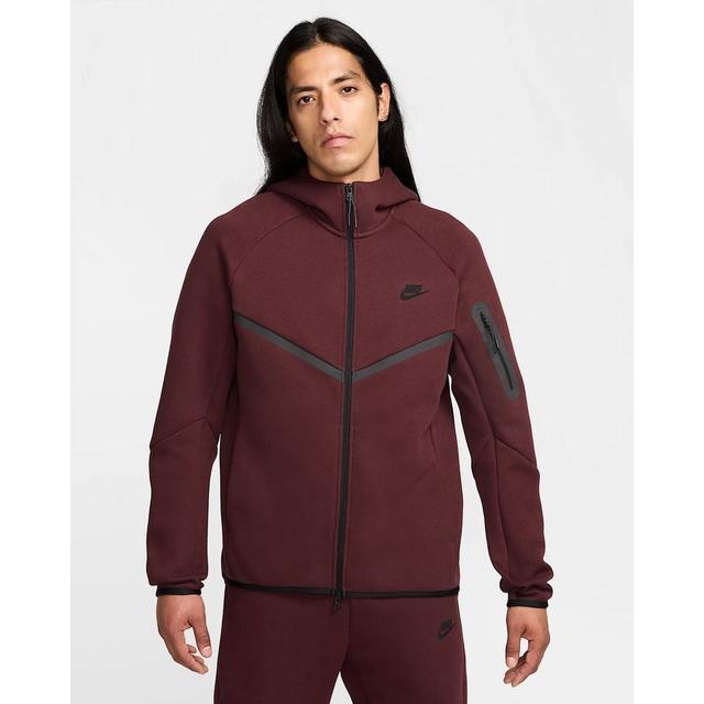 Nike Hoodie Tech Fleece 24 Fz - Burgundy Crush/black, size XX-Large on Productcaster.