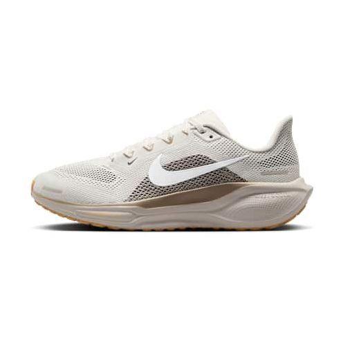 Nike Pegasus 41, size 42 on Productcaster.