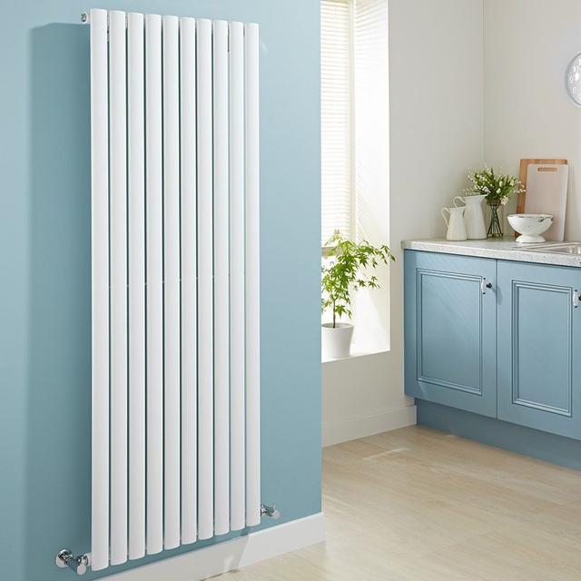 Milano Aruba - 1600mm x 590mm Vertical Radiator - Modern White Style - Steel - 4000 BTU on Productcaster.