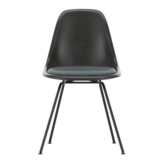 Eames Fiberglass Side Chair DSX Sitzpolster-Stuhl, Sitzschale eames navy blue, Sitz Stoff Hopsak F60 meerblau/dunkelgrau 22, Untergestell basic dar... on Productcaster.