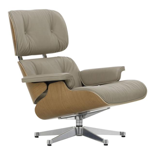 Eames Lounge Chair Sessel Kirschbaum, Masse neue masse, Holz kirschbaum, natur, Bezug leder natural f caramel, Untergestell poliert / seiten schwar... on Productcaster.