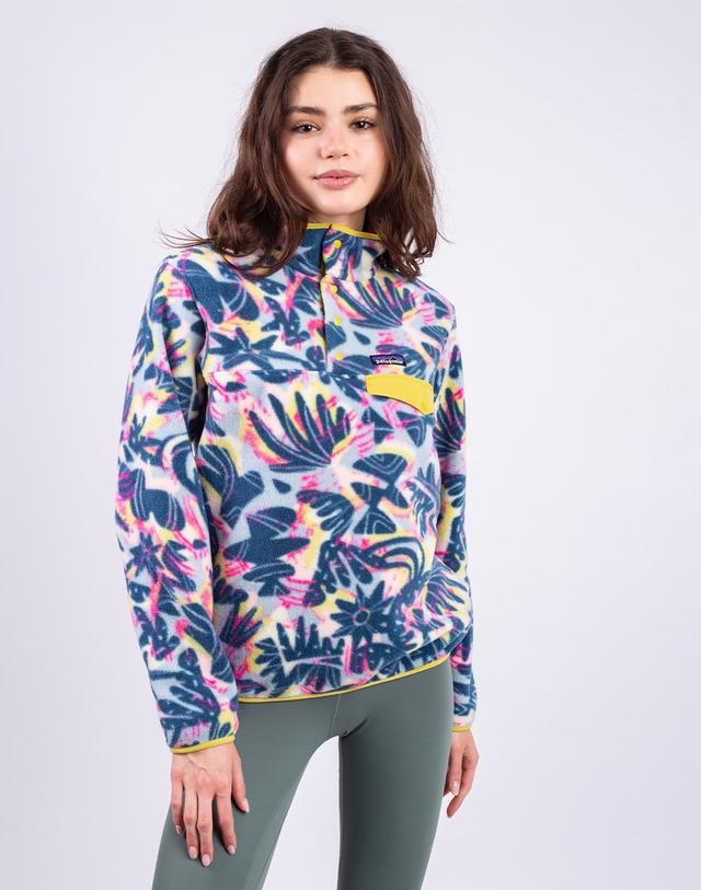 Patagonia W's LW Synch Snap-T P/O Wild Botanist: Tidal Teal XS on Productcaster.