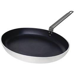 Vogue Non Stick Teflon Aluminium Oval Frying Pan 360mm on Productcaster.