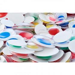 Crafty Bitz Self Adhesive Goggly Eyes - Coloured Tub 600 on Productcaster.