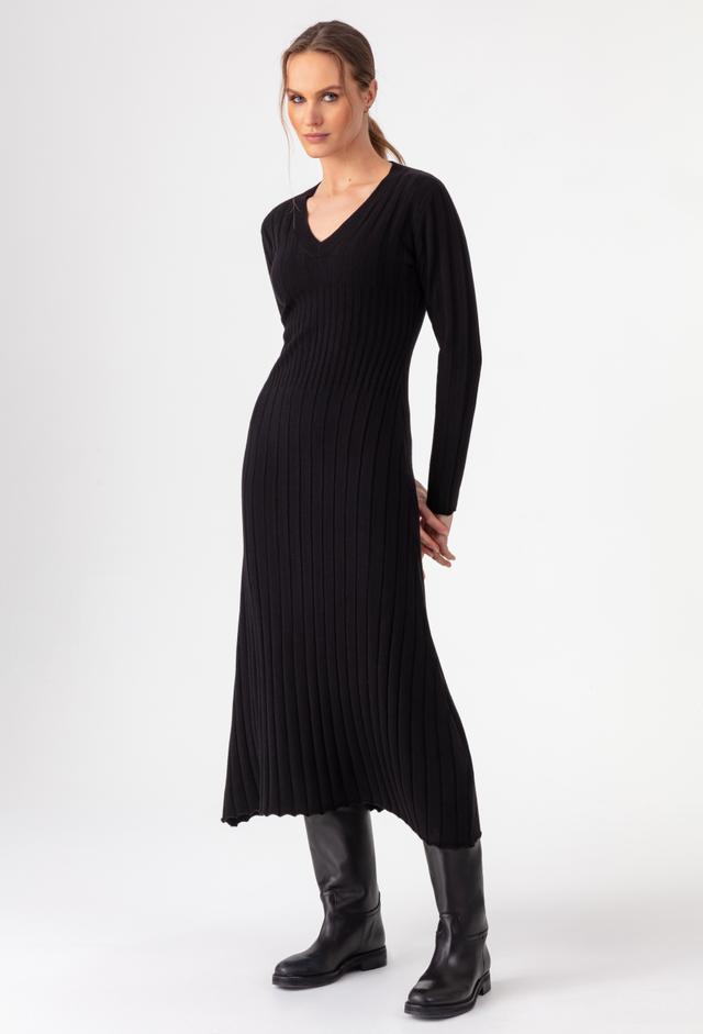 Robe longue Rosemay noire en laine Indies on Productcaster.