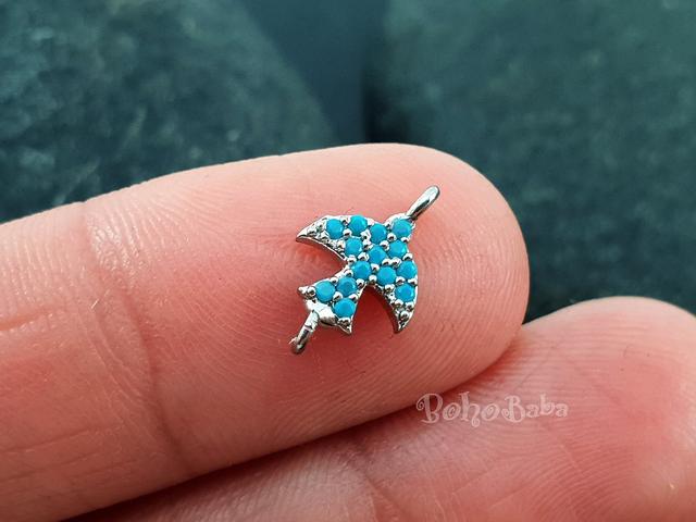Winzige Schwalbe Charms, Schwalbe Stecker ebnen, zierliches Armband, Micro Pave Charms, Silber Schwalbe, CZ, Blauer Zirkonia Charms, Brautschmuck on Productcaster.