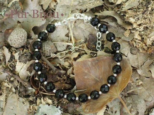 Armband aus 925er Silber und facettiertem schwarzem Onyx on Productcaster.