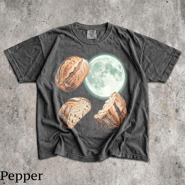 Drei Sauerteig T-Shirt - Herren & Damen Unisex Grafik T-Shirt - Vintage Brot Mond Shirt - Backen Meme Shirt - Baker Merch - Food Lover Geschenke on Productcaster.