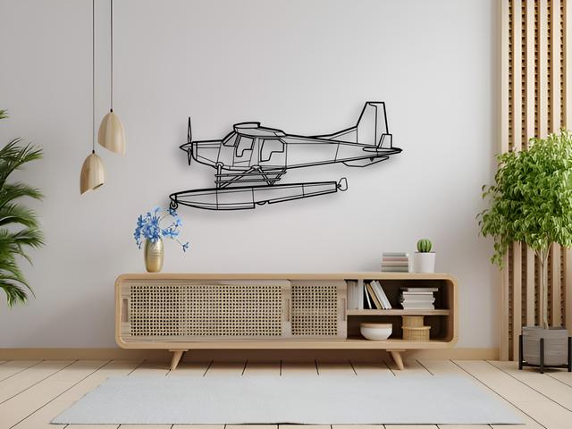 Gefundenes Flugzeug Bush Hawk-XP Metallwandkunst, Buschpilot Geschenk on Productcaster.